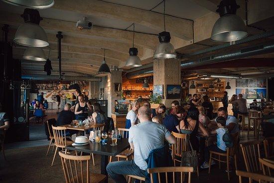 NaPLAVKA cafe & music bar